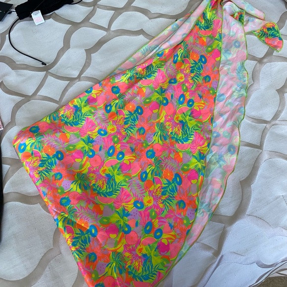 White Fox Paradise Print Sarong worn once - Picture 2 of 2